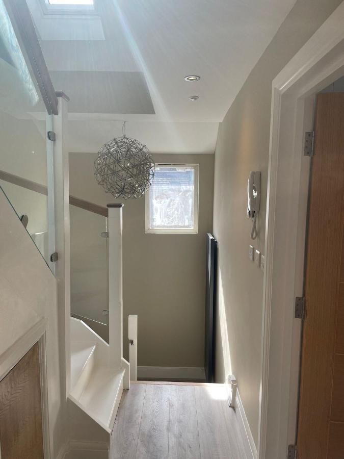 Luxury London Oasis Apartment ภายนอก รูปภาพ